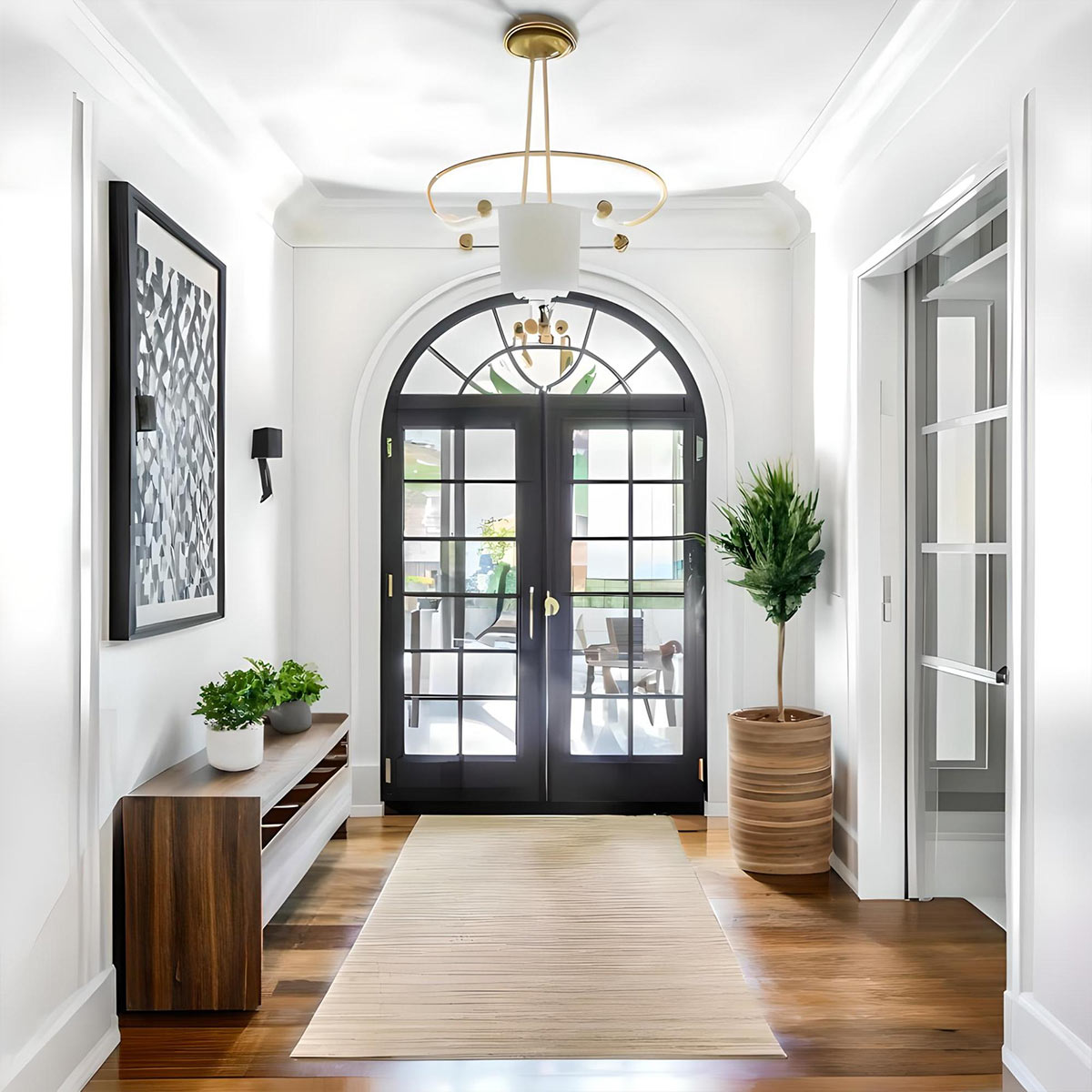 Clean entry area for rental property